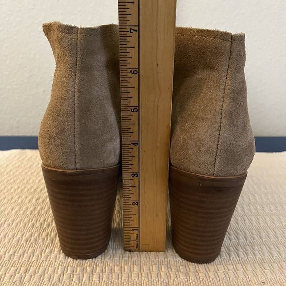 DOLCE VITA Women's Mushroom Suede Spade Pointed Toe Heeled Ankle Boot SZ 9 - Picture 5 of 9